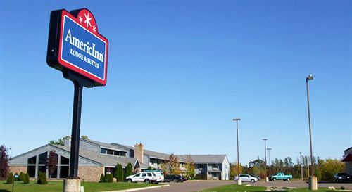 Days Inn & Suites By Wyndham Baxter Brainerd Area Buitenkant foto